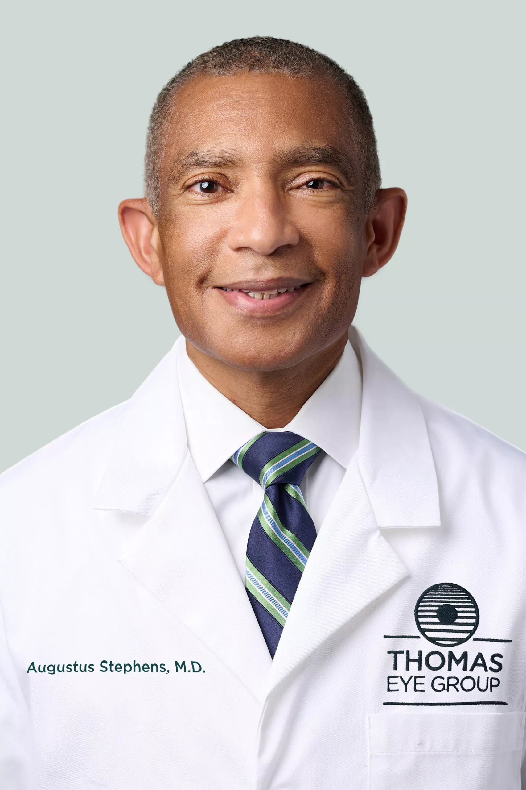 Doctor Augustus Stephens MD Ophthalmologist Eye Care Headshot Photo